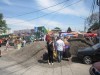 Дорожные рабочие создали горы препятствий на Центральном рынке Симферополя (фото)