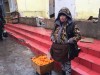 В Симферополе гоняли продавцов хамсы и мандаринов (фото)