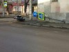 Сбитый в Симферополе светофор упал, но продолжает работать (фото)
