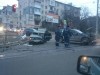 После ДТП перекресток в Симферополе усыпало обломкам машин (фото)
