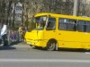 В Симферополе маршрутка с пассажирами влетела в дерево (фото)