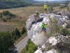 В Крыму разрушают скалы над дорогой (фото)