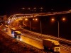 По Крымскому мосту проехали первые коммерческие грузовики (фото)