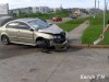 В Крыму автомобиль на крутом повороте снес столб освещения