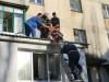 В Крыму пьяная женщина вывалилась из окна четвертого этажа