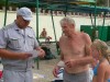 В Крыму пьяных отдыхающих агитируют не купаться