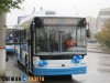 В Крыму троллейбус придавило столбом