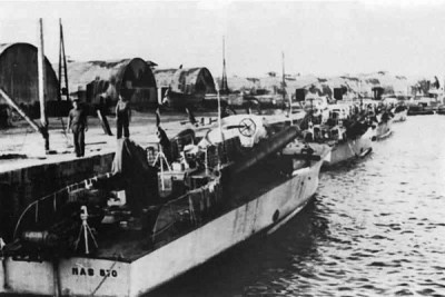 Так выглядела Феодосия с моря в 1942 году. Фото итальянских военных