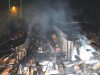 Во время пожара на рынке в Крыму торговцы в панике выносили товар