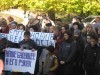 В Симферополе сотни горожан пришли поддержать уволенного директора школы