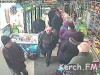 В Крыму удалось записать на видео грабителя супермаркетов