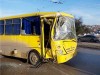 В Крыму водитель маршрутки протирал стекло и врезался в троллейбус