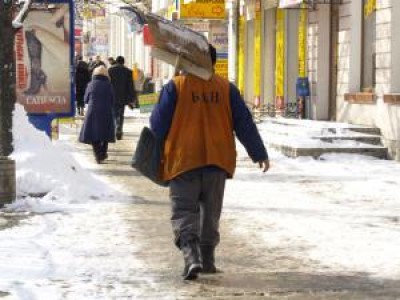 В Симферополе проверяют, как дворники борются с гололедом