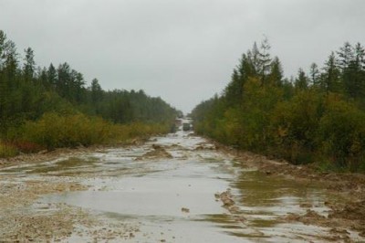 В Крыму скорая чуть не утонула в грязи