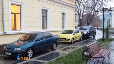 В Симферополе разгонят нелегальную парковку в центре