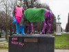 В Париже памятник русскому солдату стилизовали под Pussy Riot