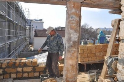 Сгоревший особняк в центре Симферополя восстановят за полгода