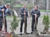 В Крыму милиция отправилась сажать розы (фото)