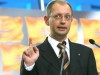 Яценюк обещает президенту и спикеру по 10 лет тюрьмы