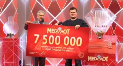 Крымчанин Юрий получил свой выигрыш в лотерею