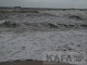 Черное море в Феодосийском заливе продолжает штормить