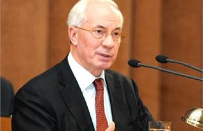 С подачи Азарова проверят все аттракционы и площадки