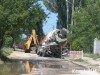 В Керчи бетономешалка провалила дорогу (фото)