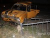 Пьяная компания на ВАЗе протаранила забор в Керчи, водитель сбежал (видео)