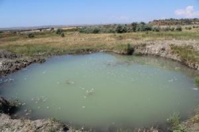 В Керчи устроили нелегальное озеро
