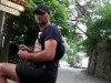 В Крыму парковщики-вымогатели собирают деньги за проезд по дороге (видео)