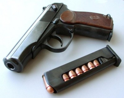 В Крыму поймали приезжего с пистолетом и ножом