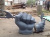 В Киеве украли памятник дерибану