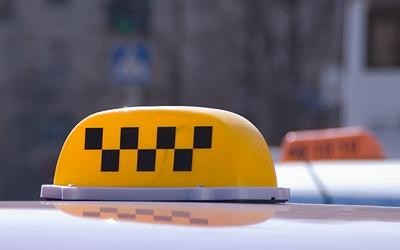 В Крыму у нелегальных таксистов забирают машины
