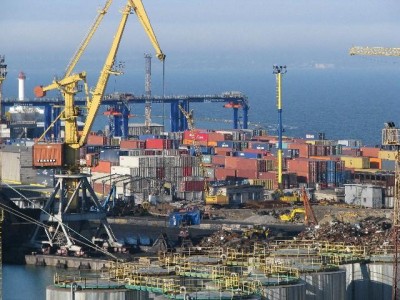 В Крыму хотят построить порт