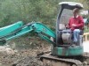Ющенко замечен за рулем экскаватора