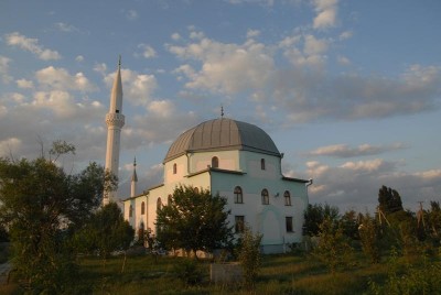 ДУМК считает, что мечеть в Саках могли поджечь
