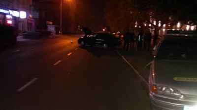 Пьяный в Симферополе влетел в машину ГАИ