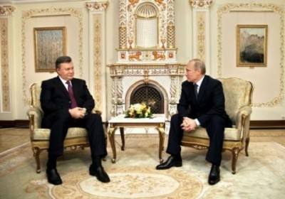 Янукович скрытно от шпионов поговорил с Путиным