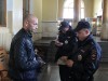 На вокзале Симферополя милиция отлавливает должников