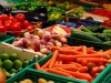 Москвичи не поверили в продажу крымских фруктов и овощей