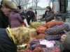 Керчане проводили масленицу и запаслись продуктами