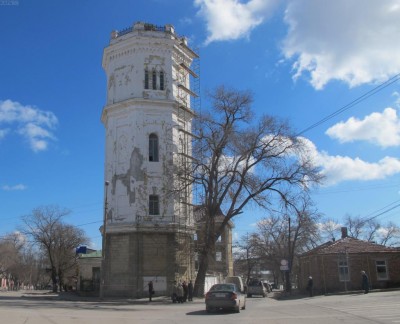 В этом году собираются отремонтировать фасад Белого бассейна, в следующем - заняться внтуренним ремонтом