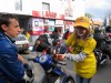 В Керчи молодежь раздавала георгиевские ленты