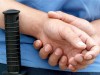 Психом, напавшим на милиционера в Киеве, оказался житель Симферополя