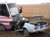 В Крыму маршрутка сплющила ВАЗ как игрушку