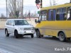 В Керчи джип столкнулся с маршруткой