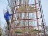 В Керчи уже начали разбирать елку