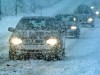 Дороги в Крыму едва успевают освобождать от снега, как их снова заносит
