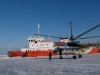 В Крыму уже начали снимать больных моряков с зажатых льдом кораблей