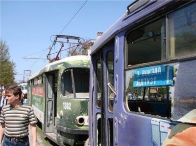 Место трагедии на остановке. Фото: Master_Tyre, gorod.dp.ua